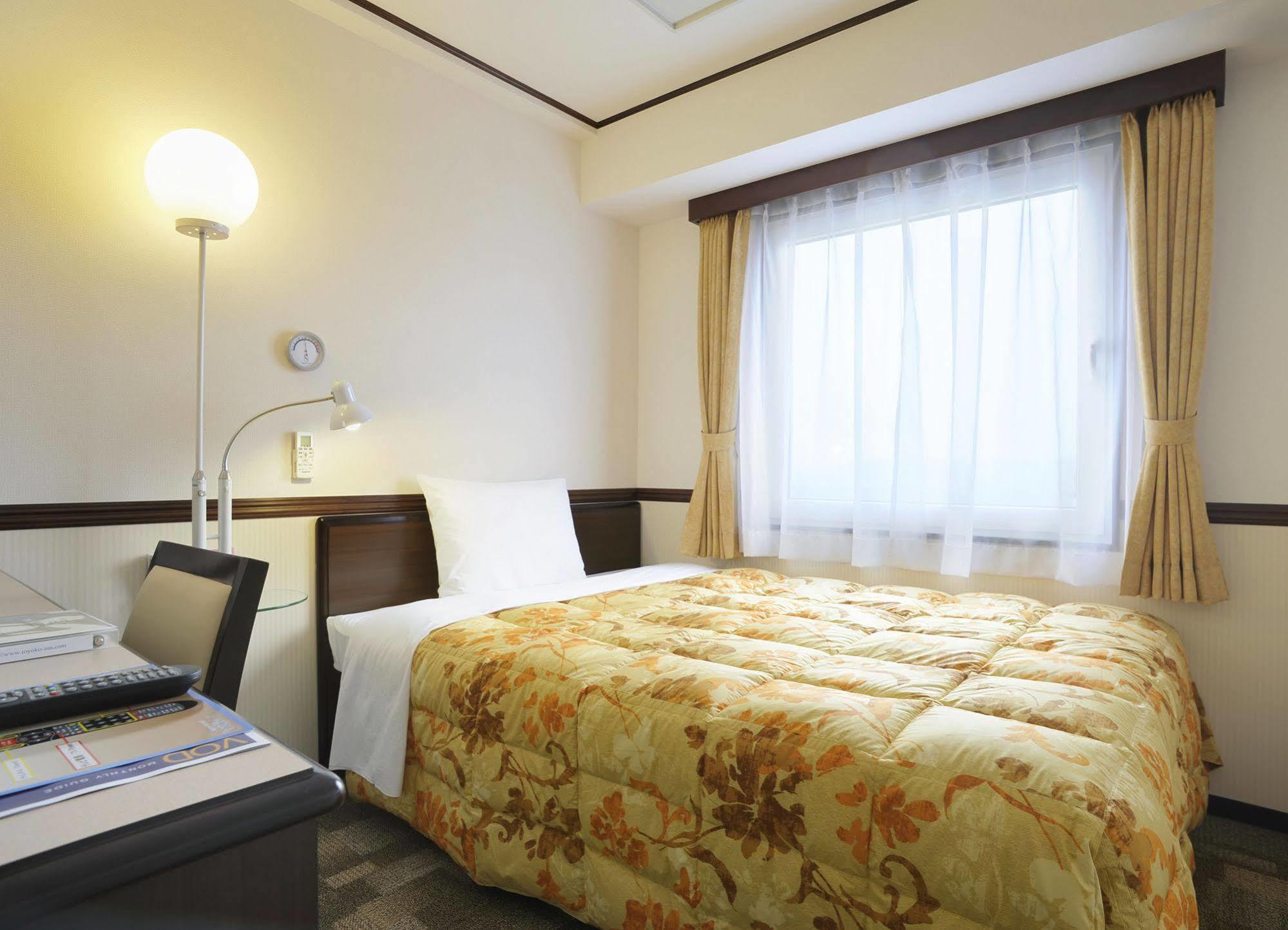 Toyoko Inn Sakudaira-Eki Asama-Guchi Exterior photo